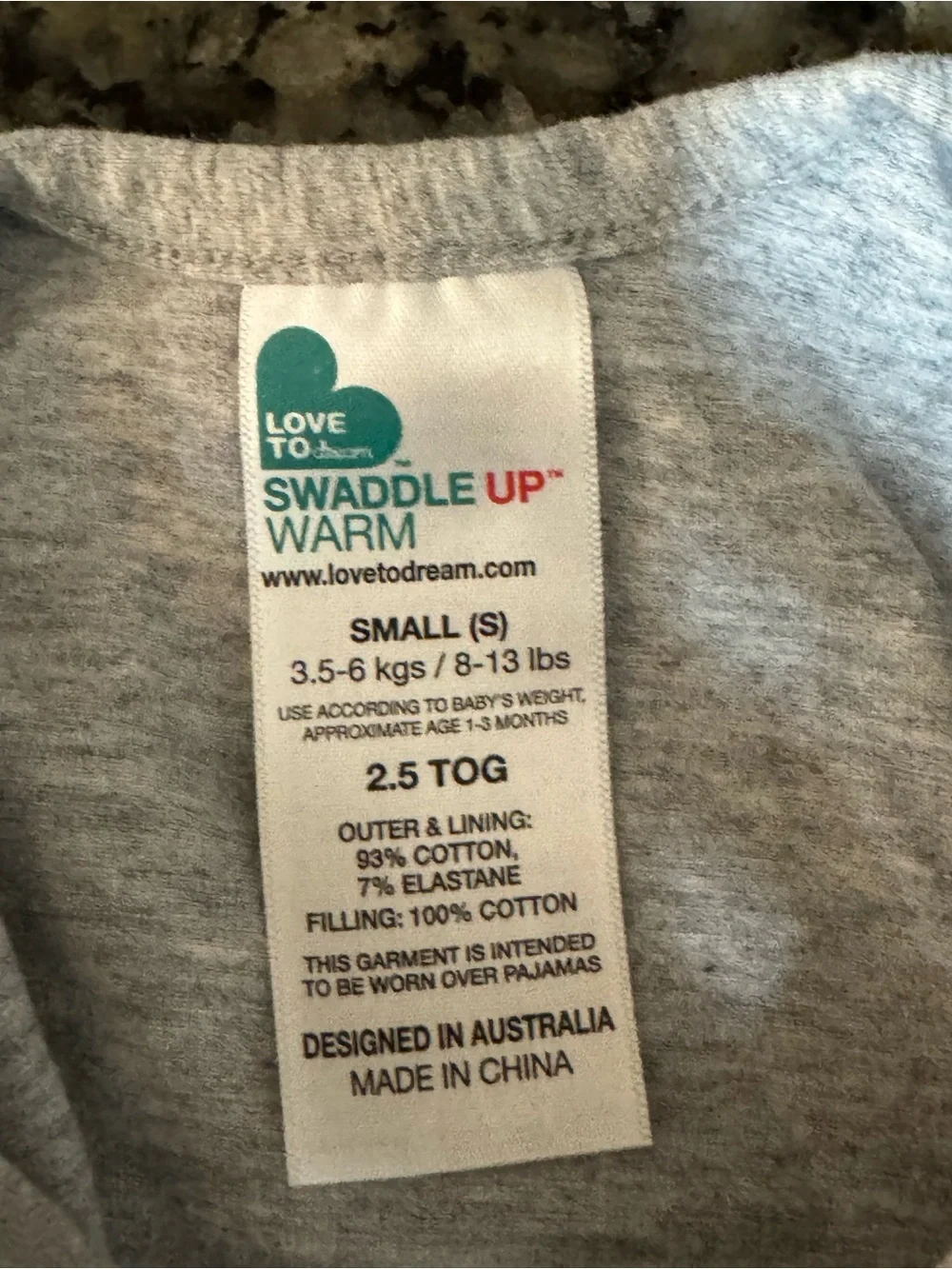 Love to dream swaddle 2.5 tog / small - Grey Trim with Multi-Color Hat Print